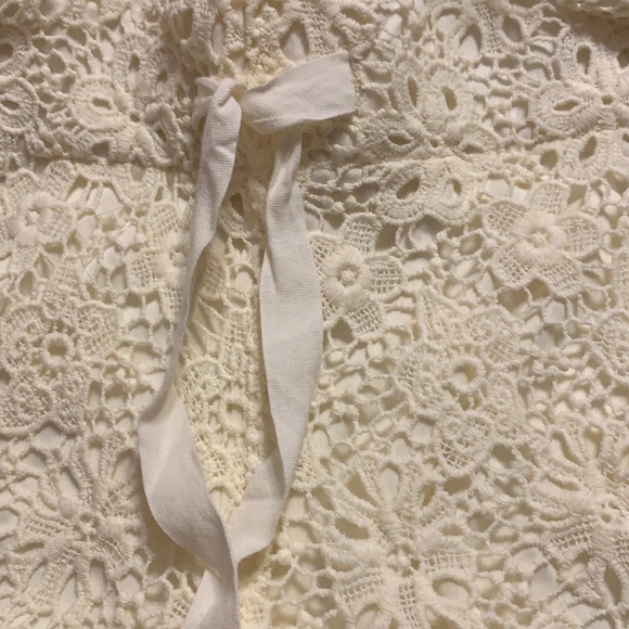 Cream Lace Lined Shorts size 3/5 BNWT - Picture 2 of 5